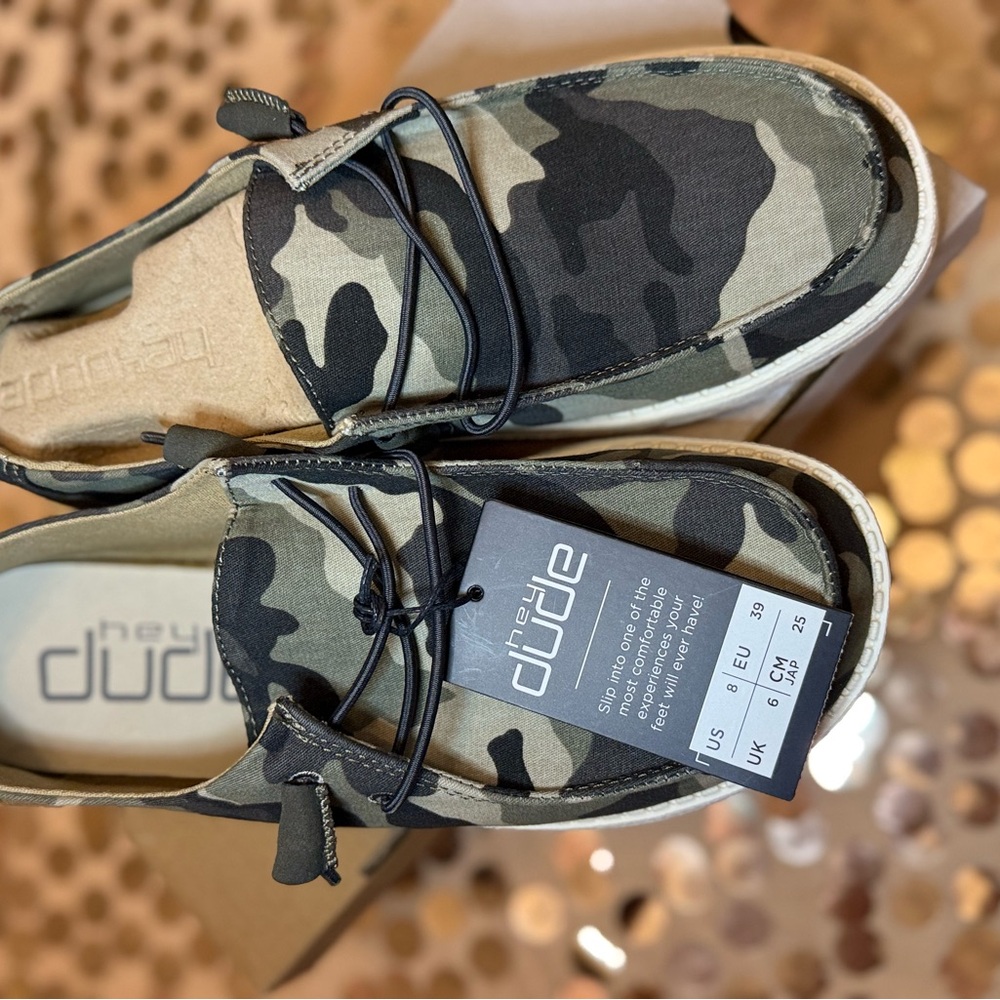 Hey Dude Wendy Camo Sneakers - Picture 3 of 8